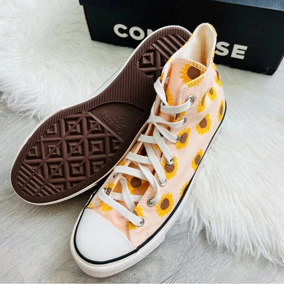 NWT Converse Chuck Taylor All Star Lift Platform Women’s Shoes - Picture 3 of 8